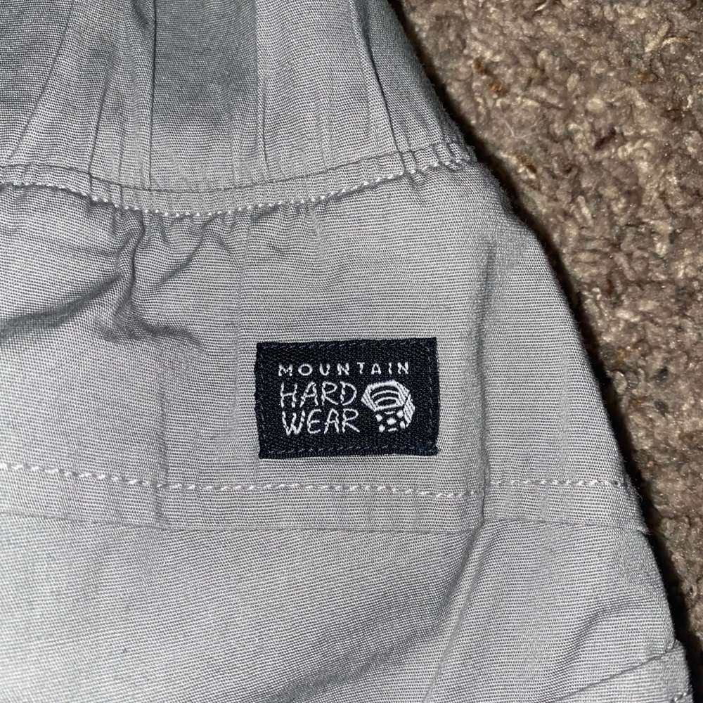 mountain hardwear hiking shorts